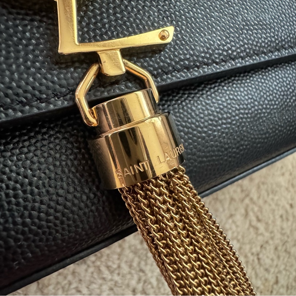 YSL Kate with Tassel Embossed Leather - Picture 2 of 9